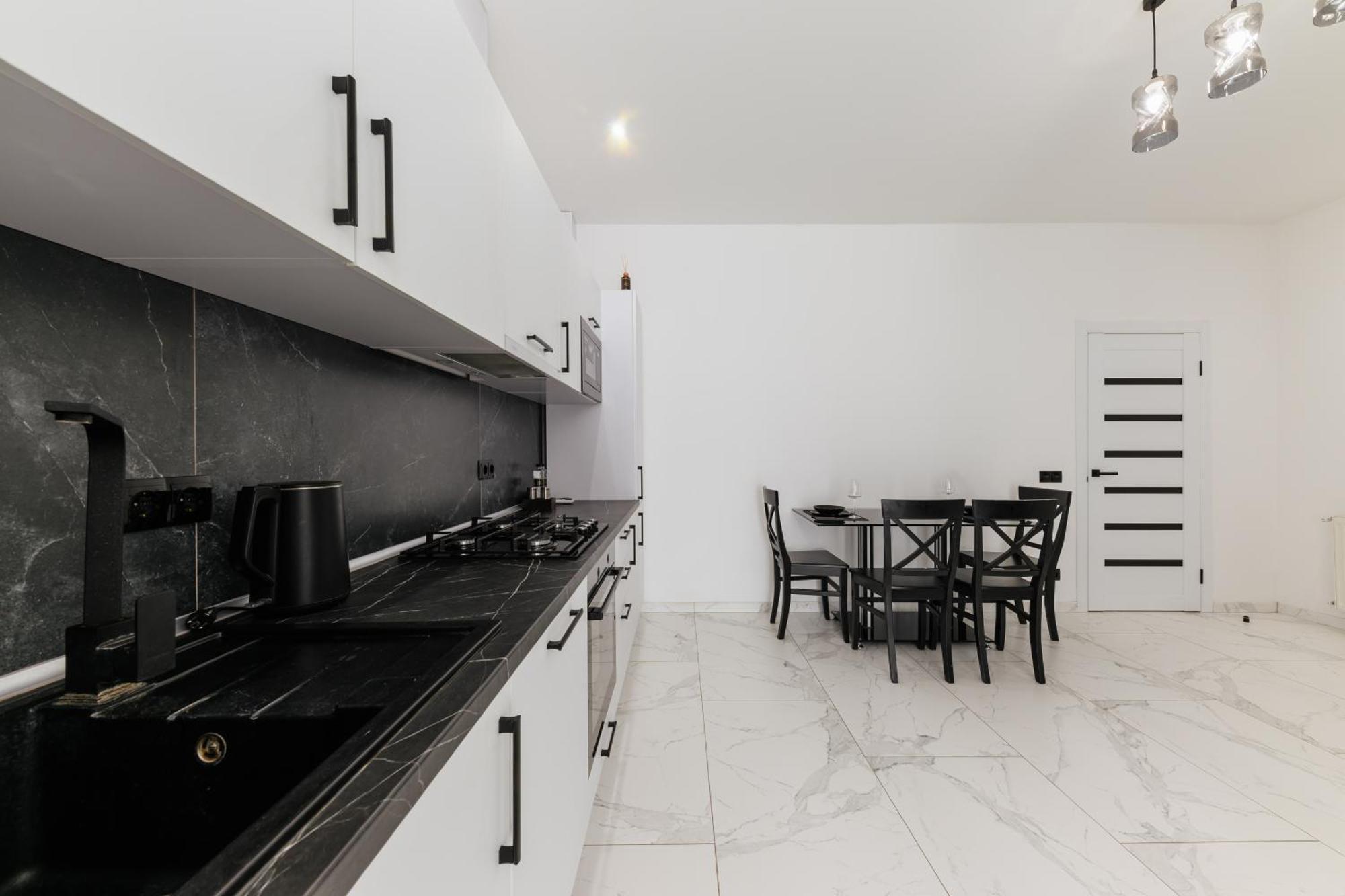 Luxury Apartments-Belochka Uzhhorod Ngoại thất bức ảnh