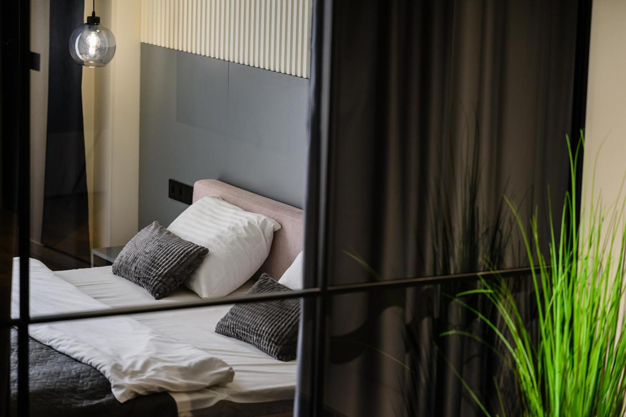Luxury Apartments-Belochka Uzhhorod Ngoại thất bức ảnh